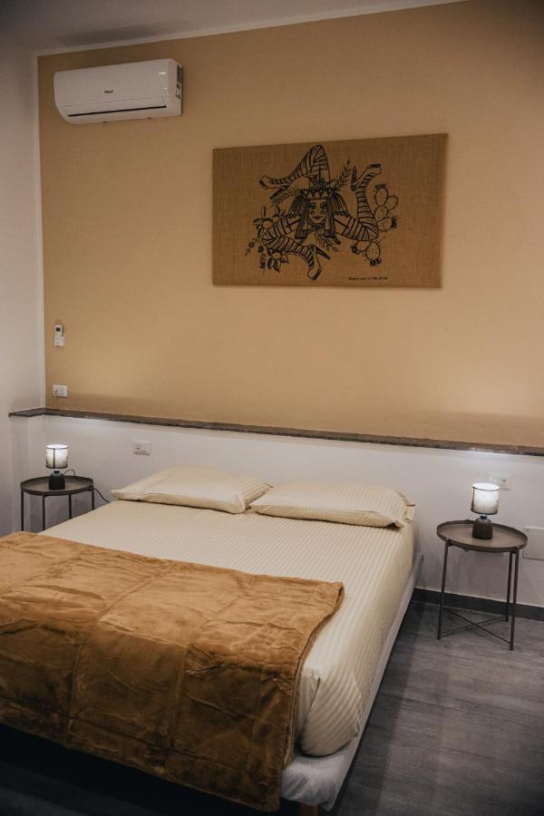 Hotel Amori 85 à Palerme Extérieur photo